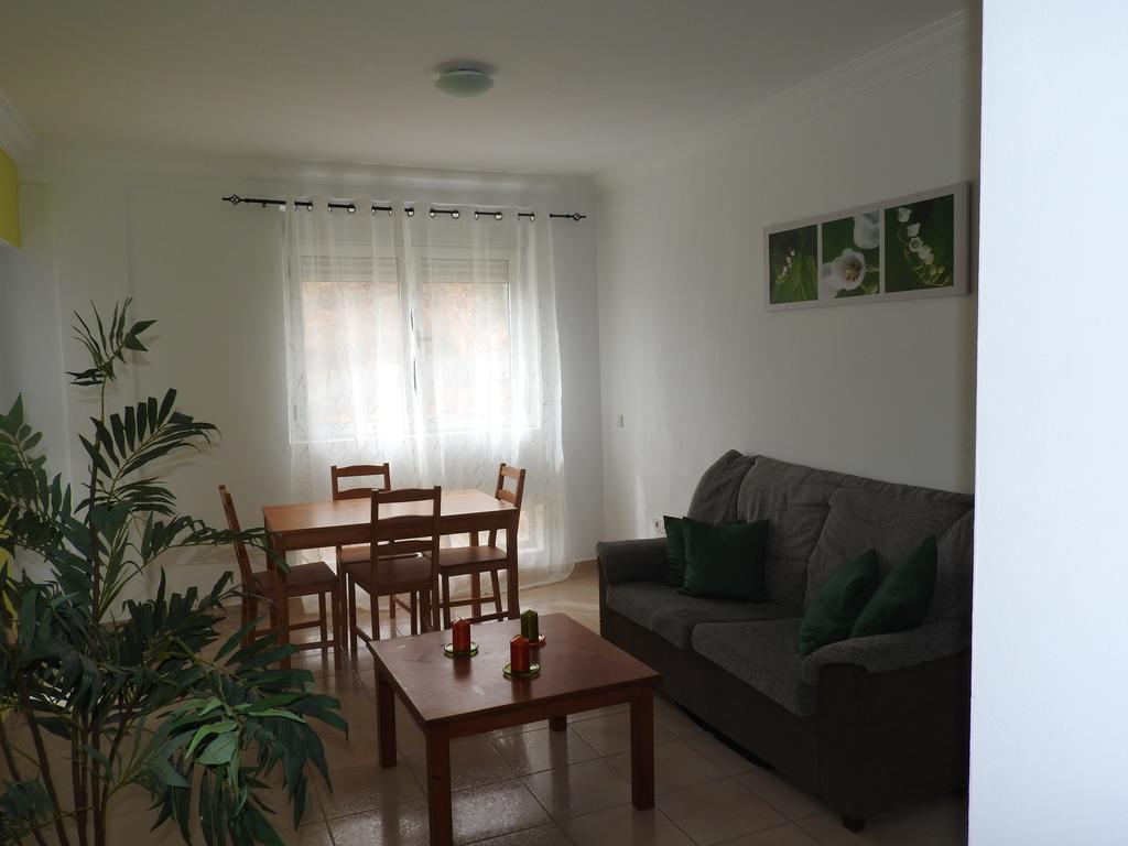 Apartamentos Borba กรานาดิลญา เด อาโบนา ภายนอก รูปภาพ
