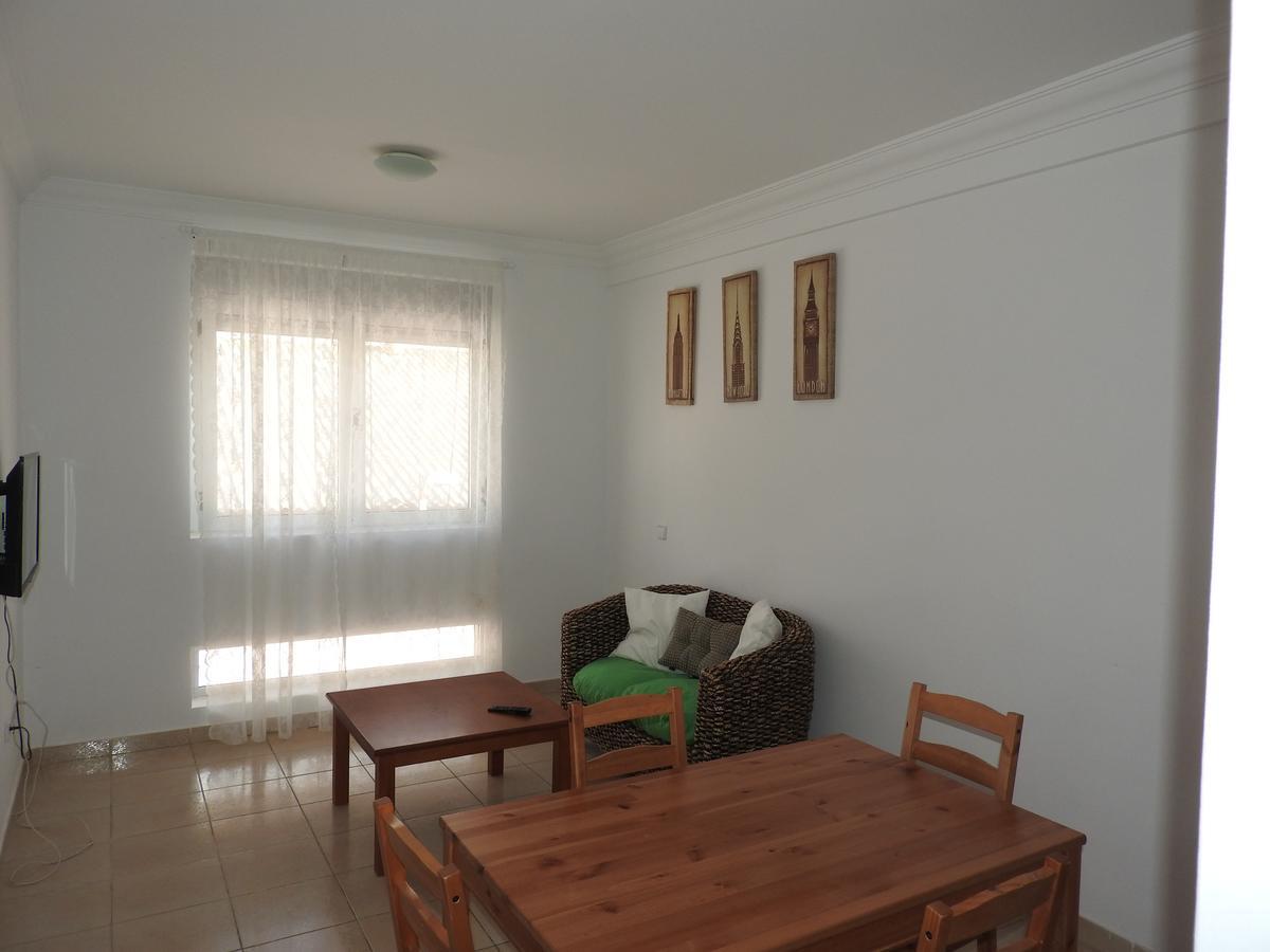 Apartamentos Borba กรานาดิลญา เด อาโบนา ภายนอก รูปภาพ