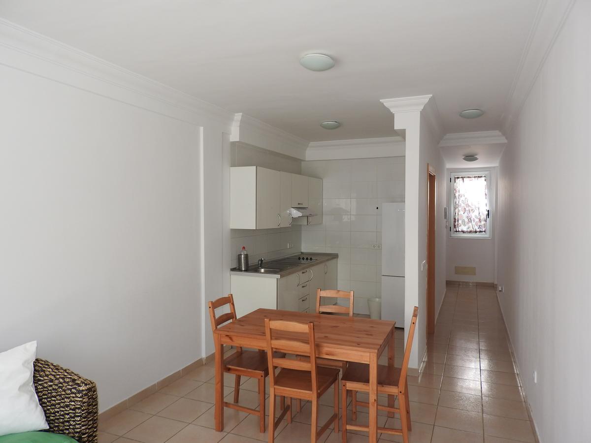 Apartamentos Borba กรานาดิลญา เด อาโบนา ภายนอก รูปภาพ